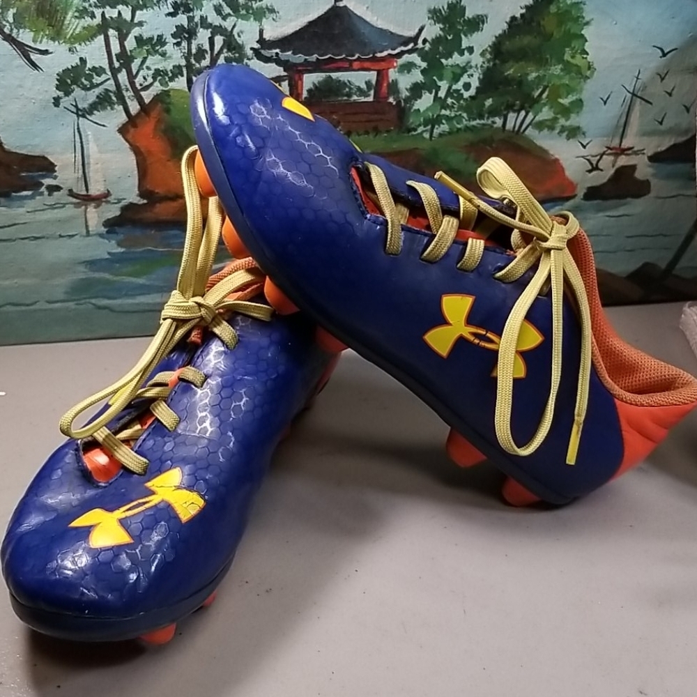 Under armour baseball Cleets Blur size 2Y unisex